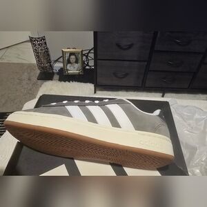 FREE GIFT WITH PURCHASE, Adidas Men's Gray and White Sneakers with Gum Sole